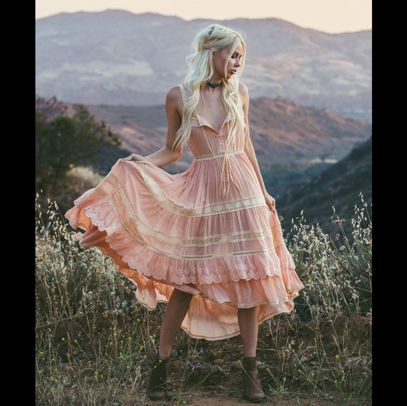 Spell designs prairie lace sun dress blush S rare - Picture 3 of 10